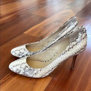NWOT Coach snakeskin pumps